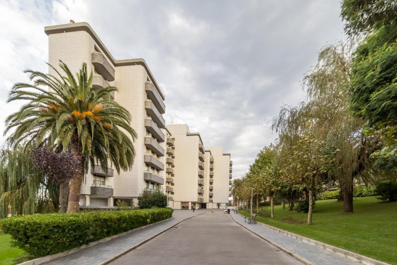Apartamento Luminoso Cerca Playa Sardinero Con Parking Privado Santander Eksteriør billede